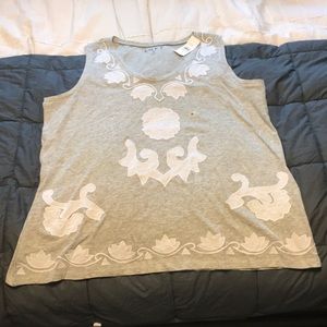 LOFT Gray Appliqué Tank Top Medium